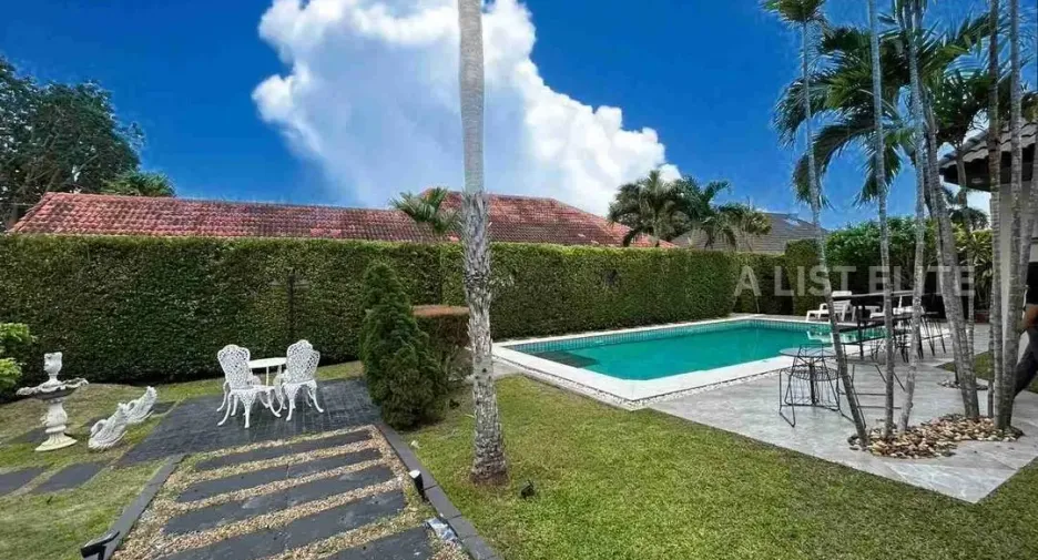 Haus zur Miete mit 4 Zimmer in Bang Lamung, Chonburi