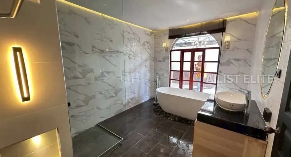 Haus zur Miete mit 4 Zimmer in Bang Lamung, Chonburi