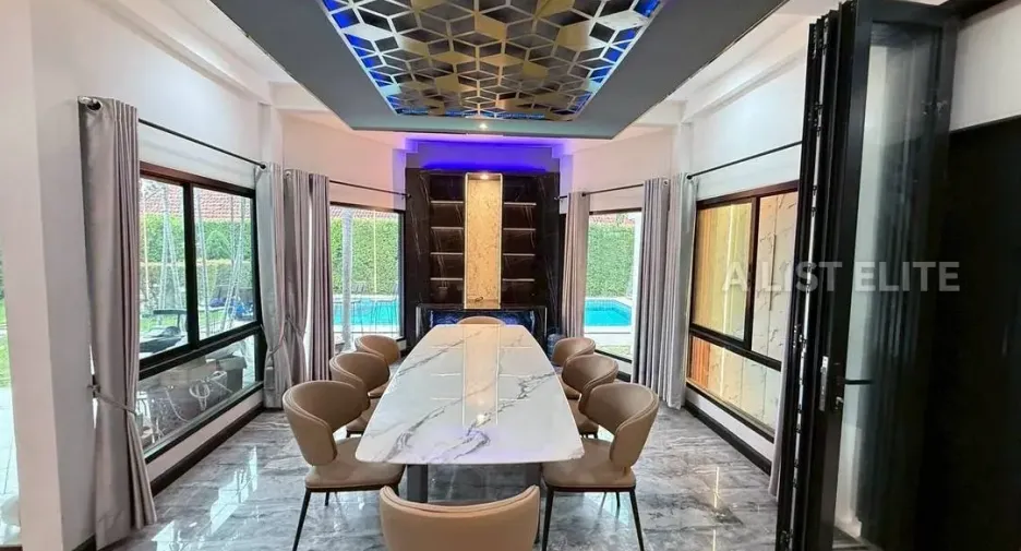 Haus zur Miete mit 4 Zimmer in Bang Lamung, Chonburi