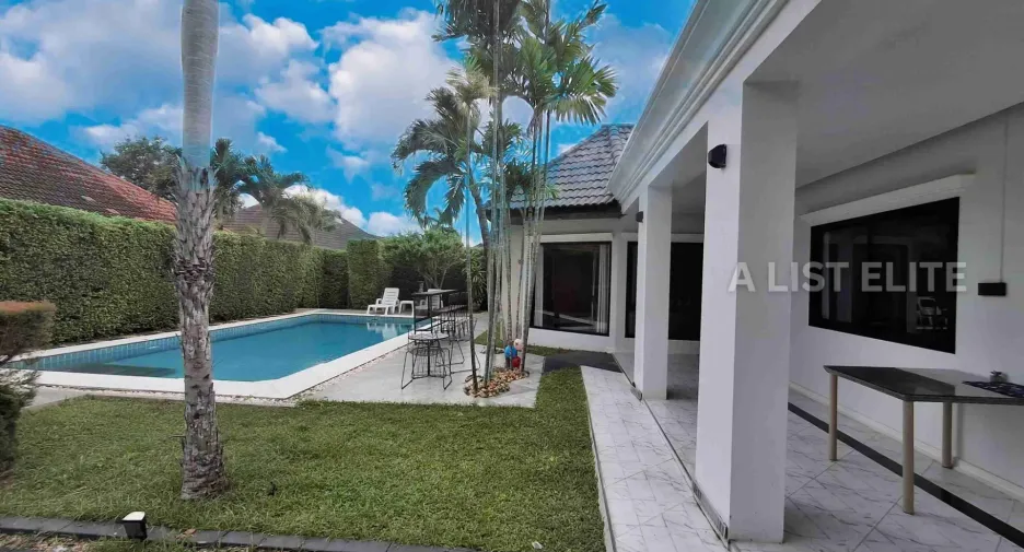 Haus zur Miete mit 4 Zimmer in Bang Lamung, Chonburi