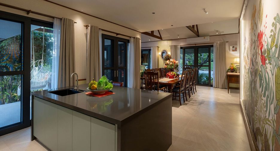 Casa en alquiler y en venta de 5 habitaciones en Saraphi, Chiang Mai