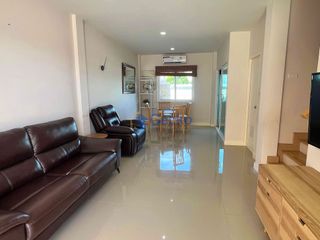 Haus zur Miete und zum Kauf mit 3 Zimmer in Bang Lamung, Chonburi