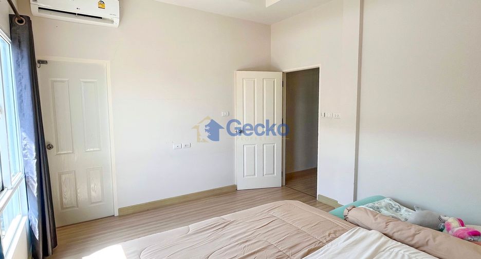 For rent and for sale 3 bedrooms house in Bang Lamung, Chonburi