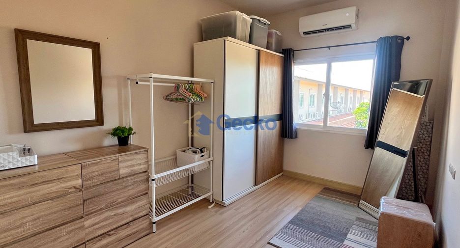 For rent and for sale 3 bedrooms house in Bang Lamung, Chonburi