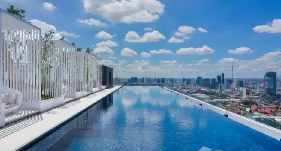 For rent 2 ベッドルーム condo in Huai Khwang, Bangkok