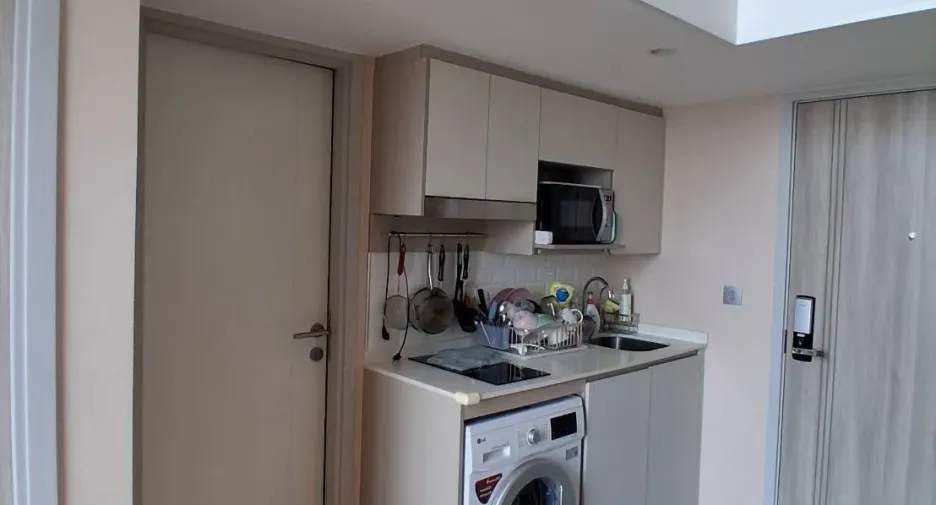 For rent 2 bedrooms condo in Sathon, Bangkok