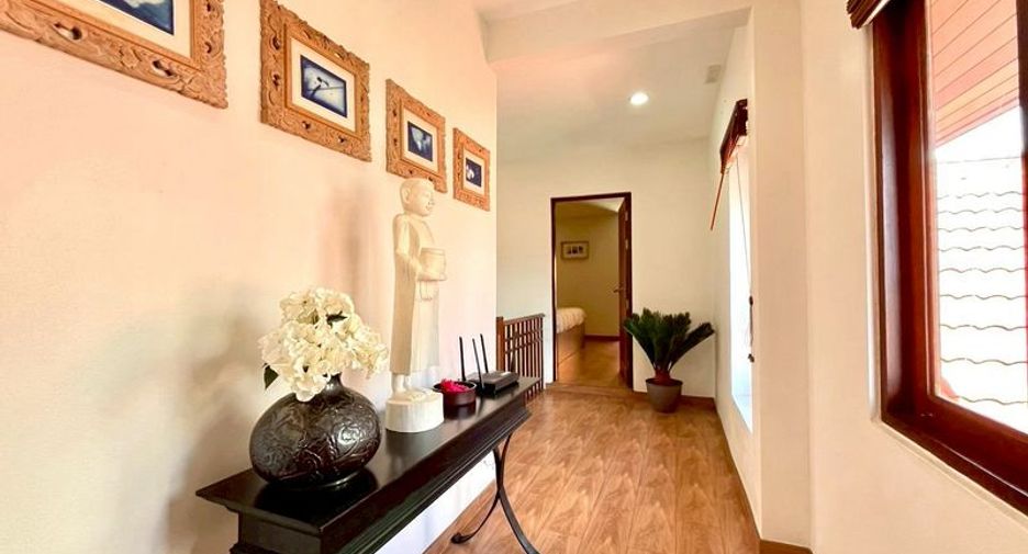 Haus zur Miete mit 4 Zimmer in Bang Lamung, Chonburi