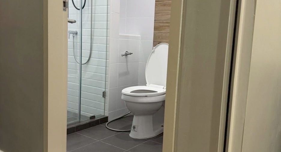 For rent 1 bed condo in Thon Buri, Bangkok