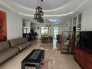 For rent 3 bedrooms villa in Mueang Krabi, Krabi