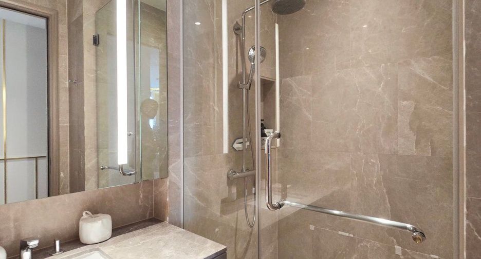 For sale 3 bedrooms condo in Khlong San, Bangkok