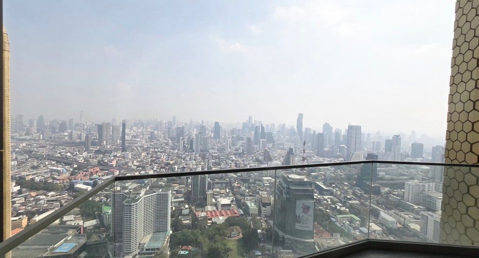 For sale 3 bedrooms condo in Khlong San, Bangkok