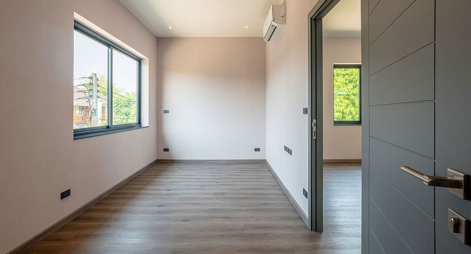 À vendre 4 chambres maison à Mueang Chiang Mai, Chiang Mai