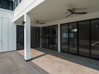 For sale 4 bedrooms house in Mueang Chiang Mai, Chiang Mai