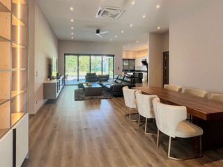 For sale 4 bedrooms house in Mueang Chiang Mai, Chiang Mai