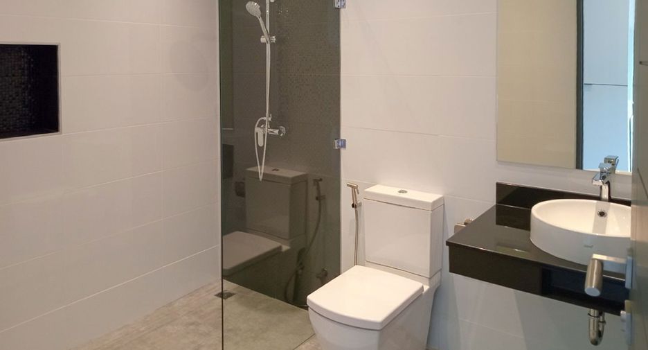 For sale 4 bedrooms house in Mueang Chiang Mai, Chiang Mai