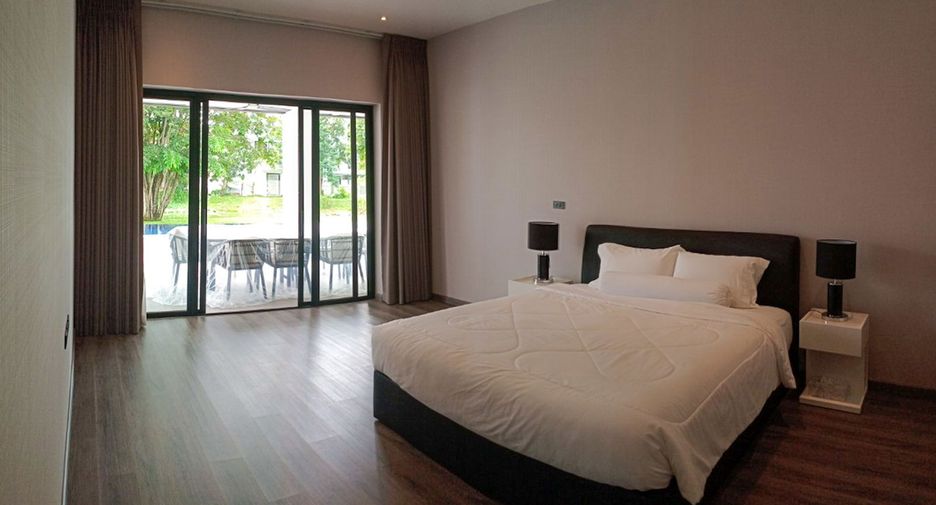 For sale 4 bedrooms house in Mueang Chiang Mai, Chiang Mai