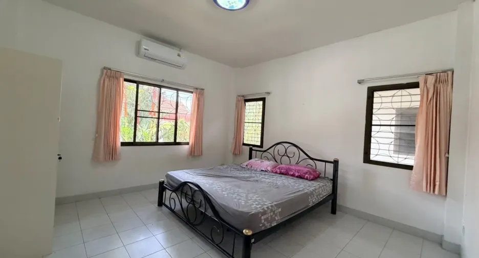 For rent 2 bedrooms house in Mueang Phuket, Phuket