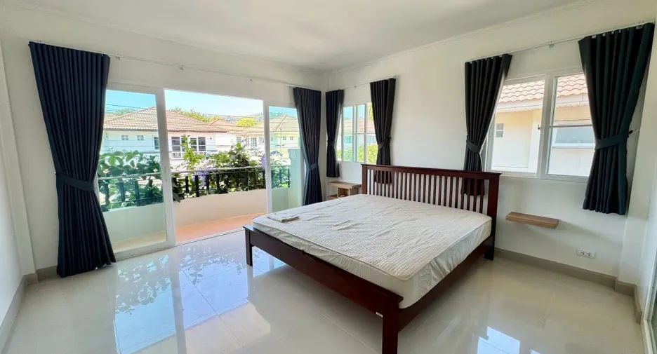 For rent 3 bedrooms house in Thalang, Phuket