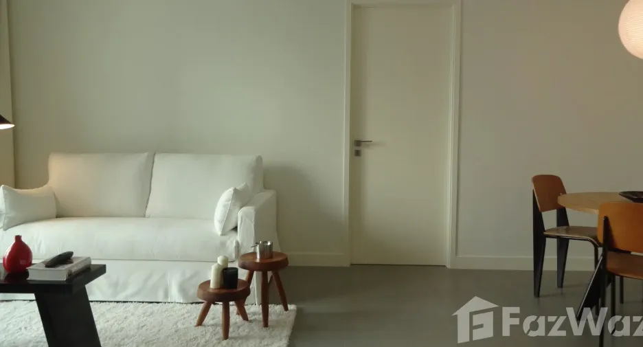 For rent 2 bedrooms condo in Thon Buri, Bangkok
