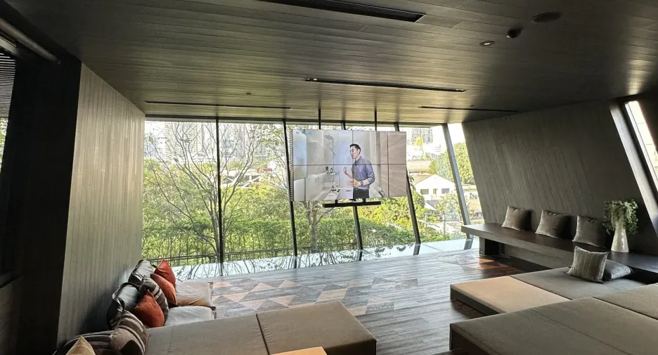 For rent 2 bedrooms condo in Khlong Toei, Bangkok