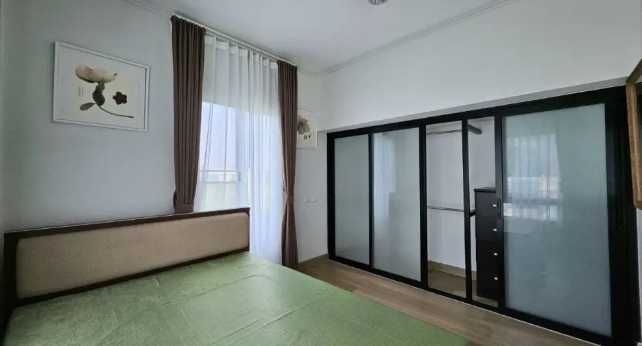 For rent 3 bedrooms townhouse in Suan Luang, Bangkok