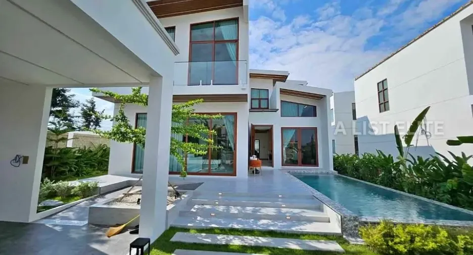 Haus zur Miete mit 5 Zimmer in Bang Lamung, Chonburi