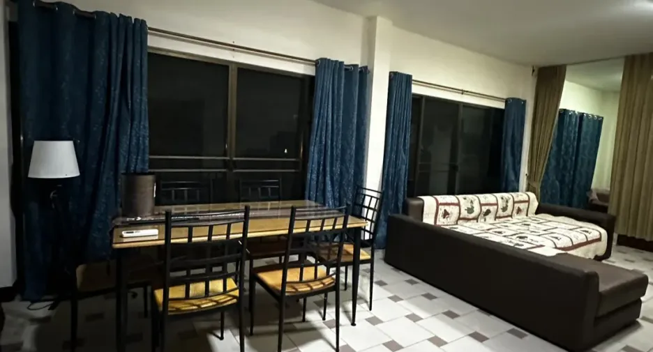 For rent 5 bedrooms house in San Sai, Chiang Mai