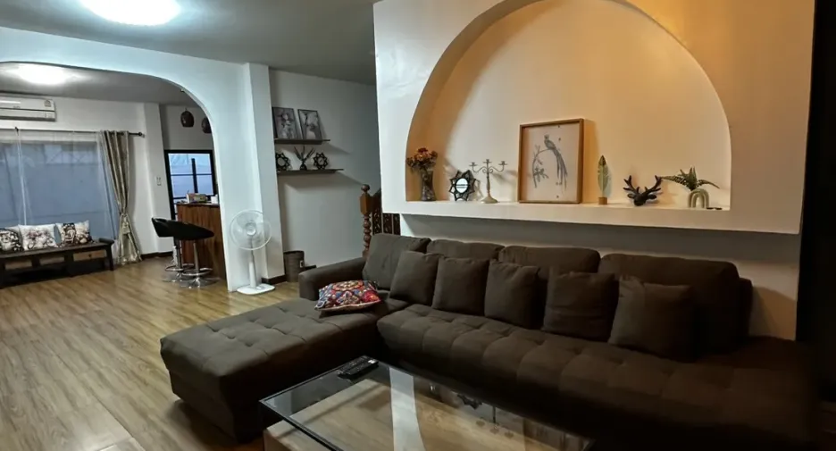 For rent 5 bedrooms house in San Sai, Chiang Mai