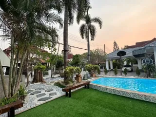 Casa en alquiler de 5 habitaciones en San Sai, Chiang Mai