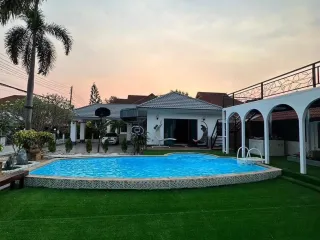 For Rent 5 Bedroom House In San Sai, Chiang Mai