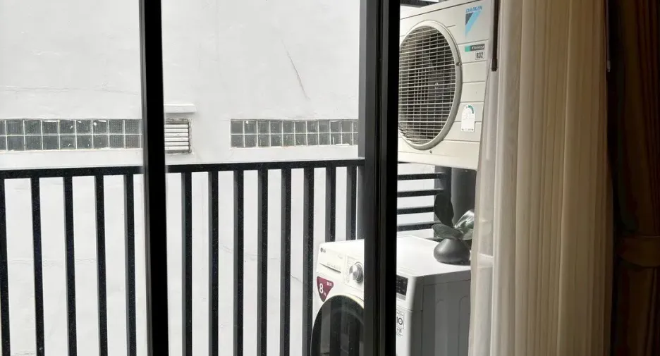 For rent 2 bedrooms condo in Chatuchak, Bangkok