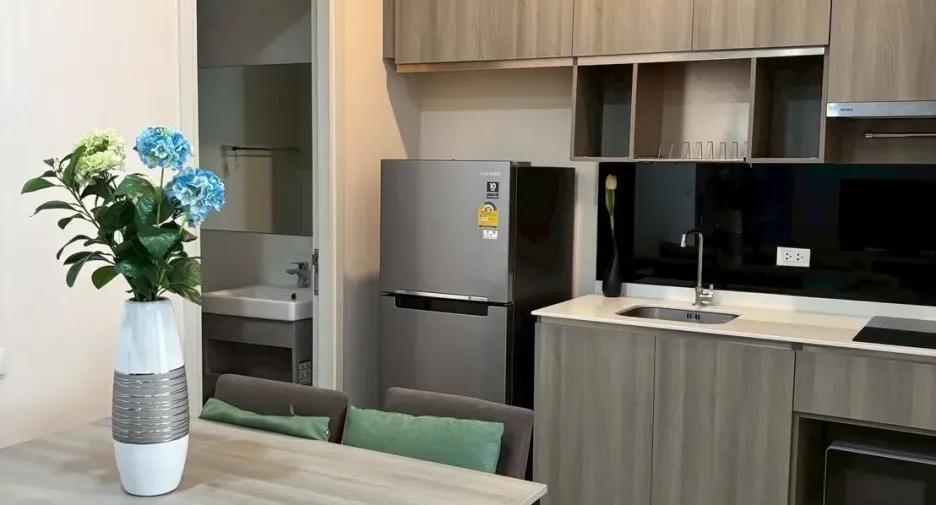 For rent 2 bedrooms condo in Chatuchak, Bangkok