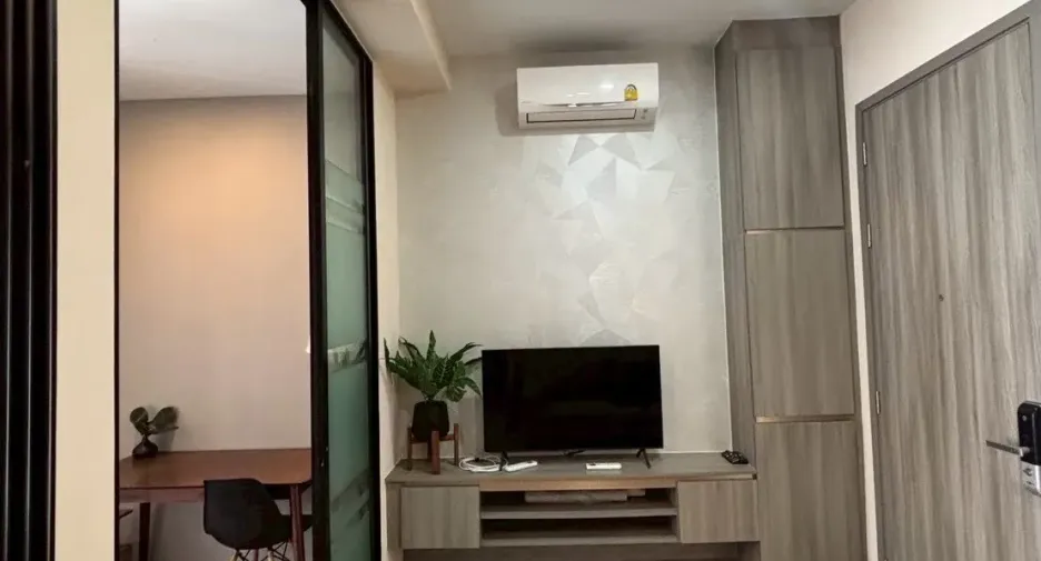 For rent 2 bedrooms condo in Chatuchak, Bangkok