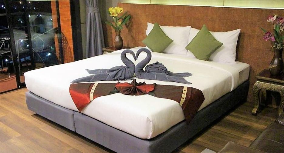 For sale 6 bedrooms hotel in Mueang Phangnga, Phang Nga
