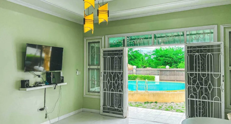 Villa en venta y en alquiler de 4 habitaciones en Cha Am, Phetchaburi