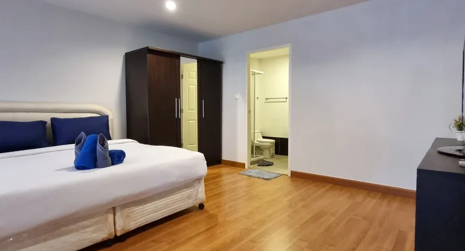 For sale 3 bedrooms condo in Mueang Phuket, Phuket