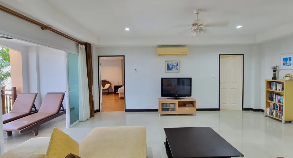 For sale 3 bedrooms condo in Mueang Phuket, Phuket