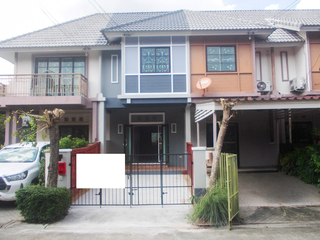 For sale 2 bedrooms townhouse in Mueang Chachoengsao, Chachoengsao