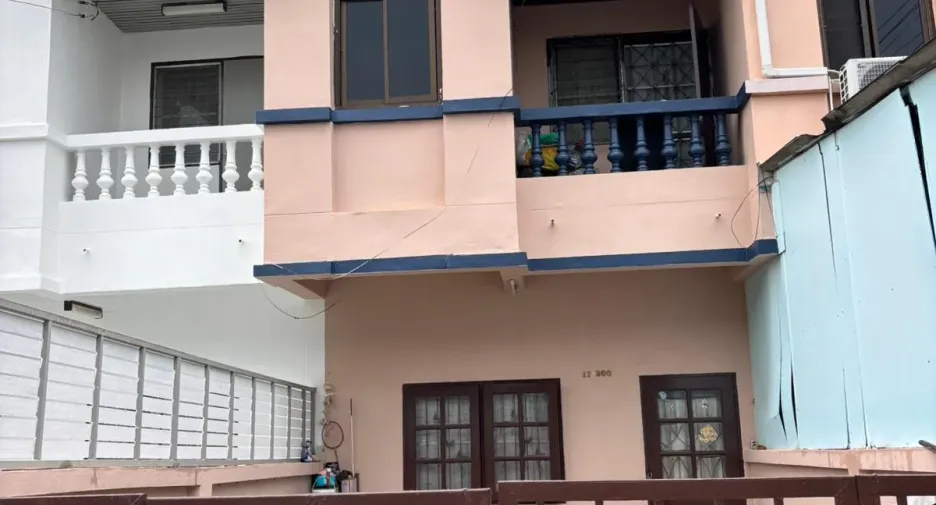 For rent 2 bedrooms townhouse in Bang Bon, Bangkok