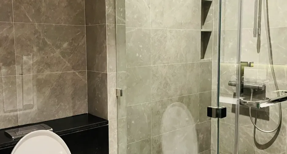 For sale 2 bedrooms condo in Pathum Wan, Bangkok