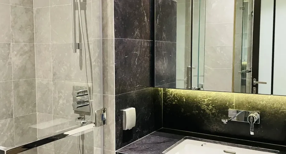 For sale 2 bedrooms condo in Pathum Wan, Bangkok