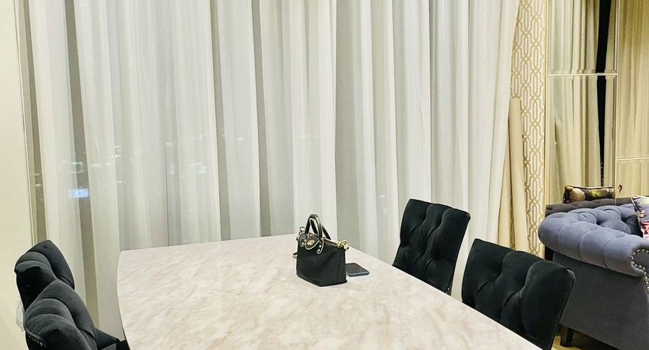 For sale 2 ベッドルーム condo in Pathum Wan, Bangkok