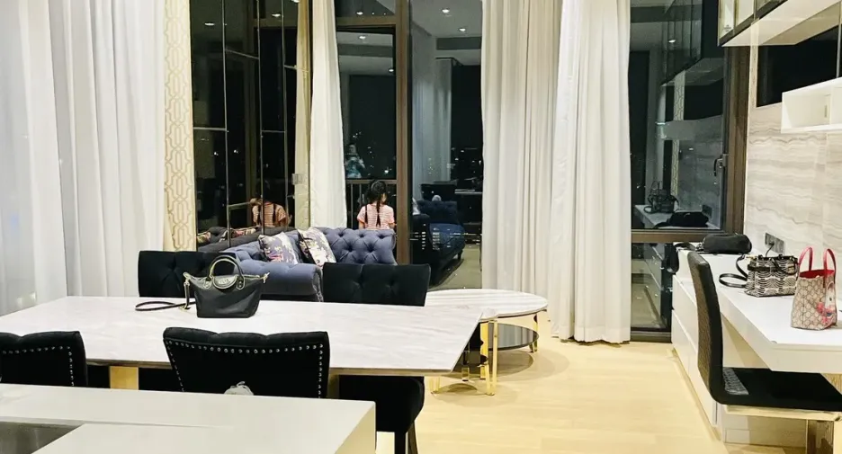 For sale 2 bedrooms condo in Pathum Wan, Bangkok