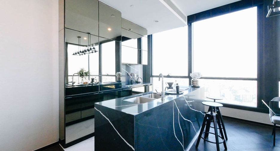 Condo en alquiler de 3 habitaciones en Khlong Toei, Bangkok