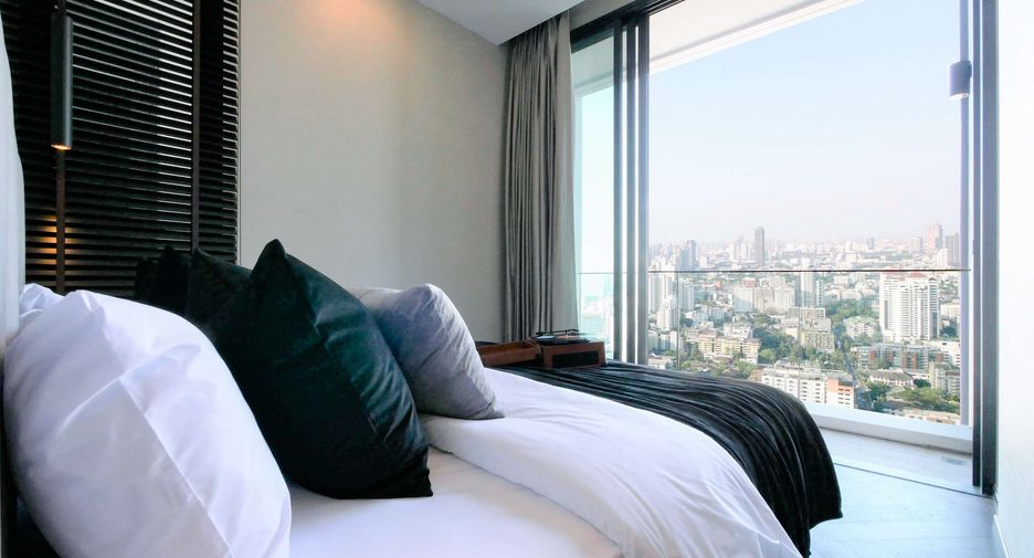 Condo en alquiler de 3 habitaciones en Khlong Toei, Bangkok