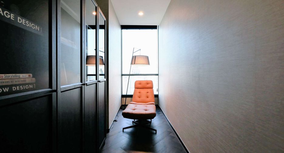 Condo en alquiler de 3 habitaciones en Khlong Toei, Bangkok