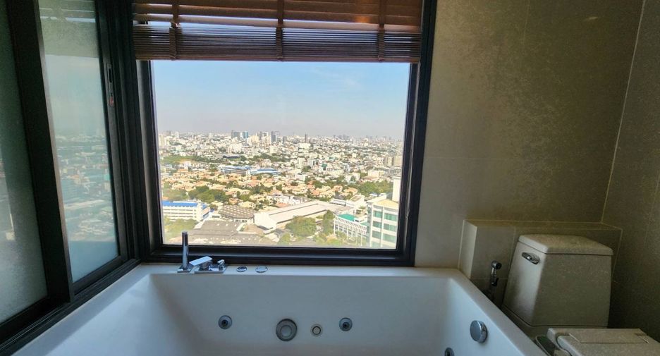 À louer 1 chambre condo à Khlong Toei, Bangkok