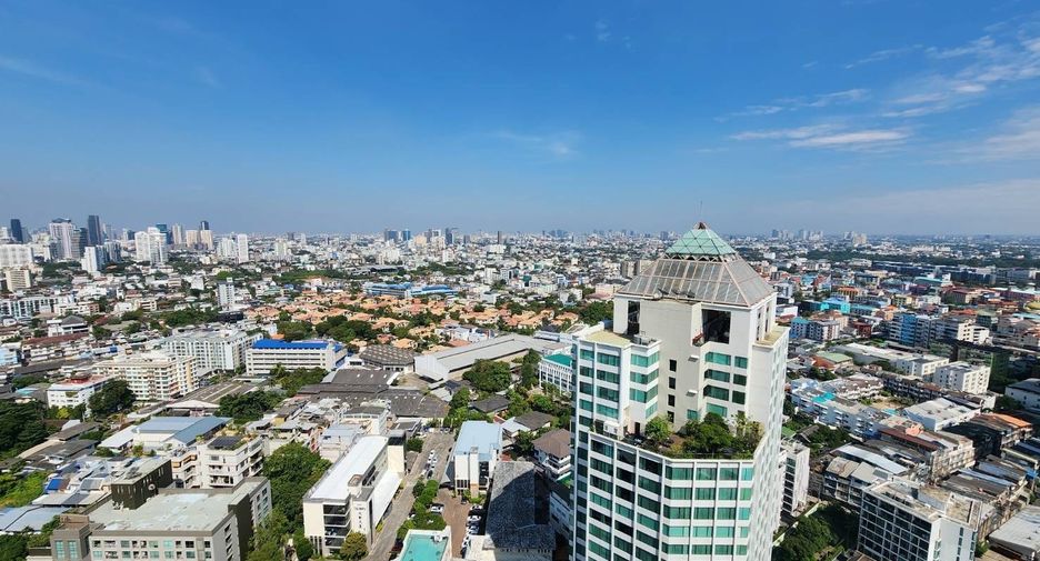 À louer 1 chambre condo à Khlong Toei, Bangkok