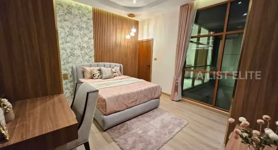 For rent 5 bedrooms house in Bang Lamung, Chonburi