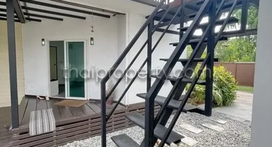 For rent and for sale 5 bedrooms house in Bang Lamung, Chonburi